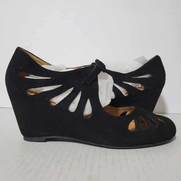 Jeffrey Campbell Shoes - Jeffrey Campbell Edna Black Suede Cut Out Wedge Pumps Size 9M